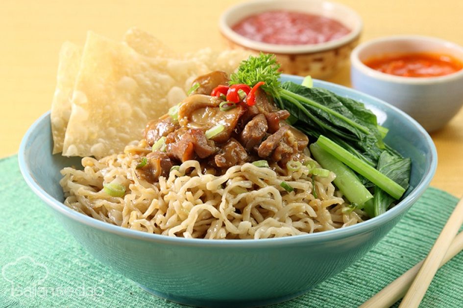 Mie Ayam: Hidangan Lezat yang Menjadi Favorit di Seluruh Indonesia