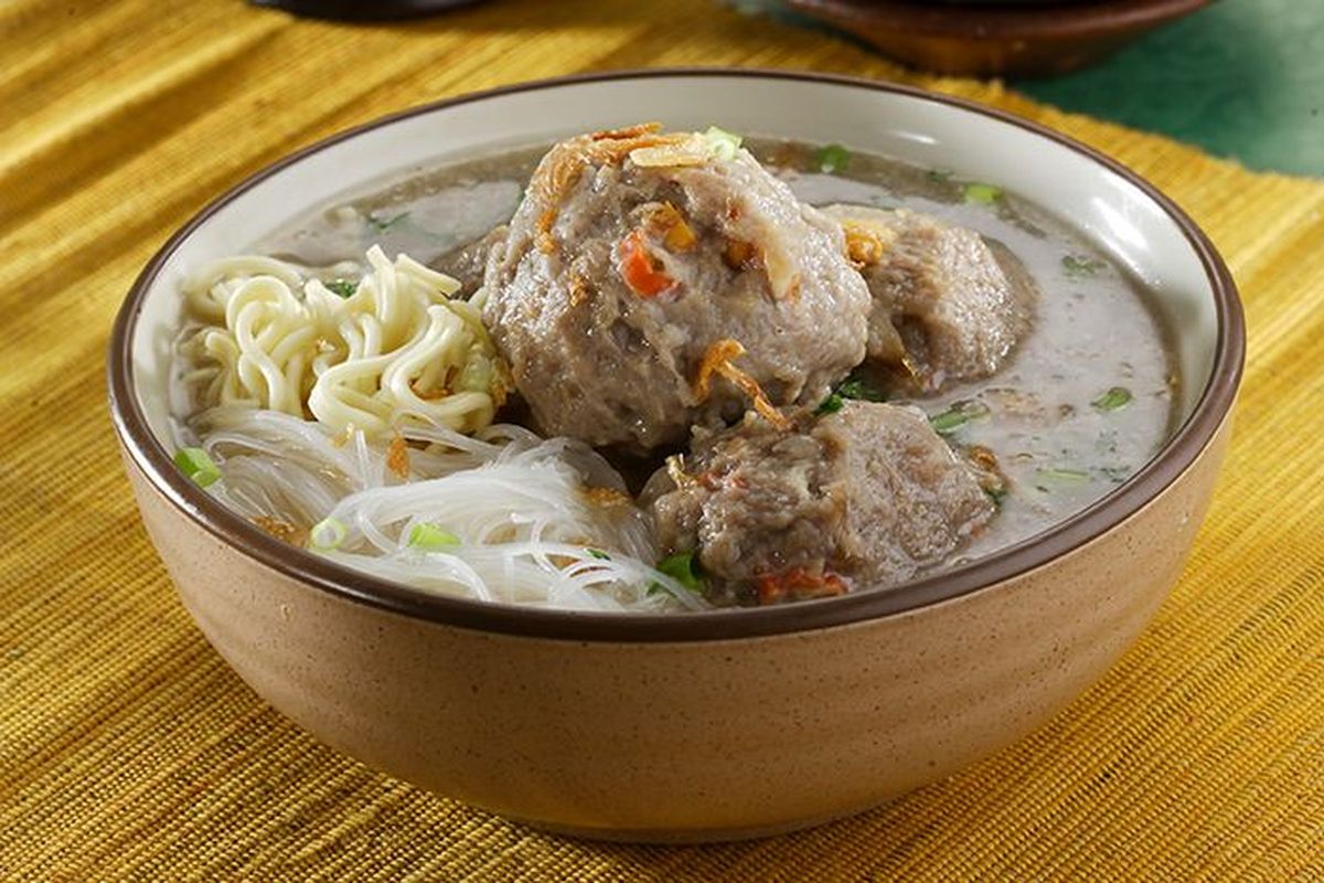 Bakso Urat: Sensasi Kenyal dengan Potongan Urat yang Lezat
