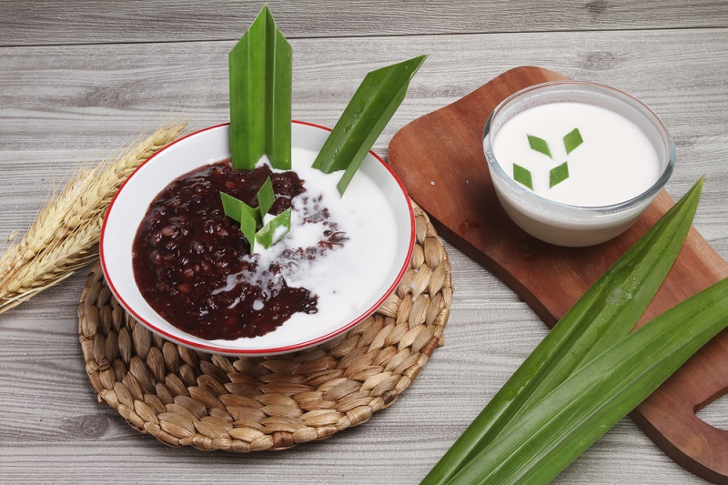 Bubur Ketan Hitam: Hidangan Manis dan Lembut yang Menggoda Selera